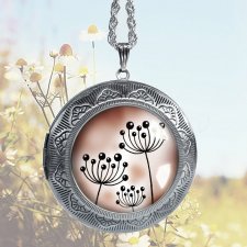 medalion z dmuchawcami - otwierany sekretnik