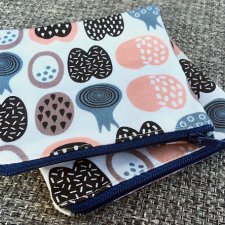 Zestaw 2 etui, portfelików w autorski wzór graficzny