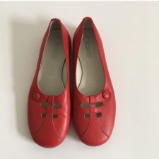 czarwone skórzane buty damskie Camper - hiszpańskiej marki