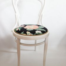 Krzesło vintage kwiaty.