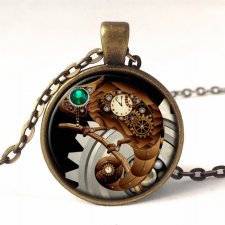 Kameleon - medalion z łańcuszkiem - Egginegg