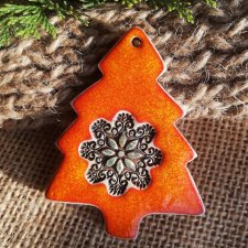 Ceramiczna dekoracja świąteczna MANDALA - pomarańczowa choinka hand-made - choinka zawieszka - unikatowy wzór - wyjątkowy upominek hand-made - Ceramik