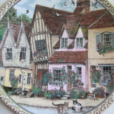 Royal Worcester 1991-VILLAGES  - LAVENHAM  - by SUE SCULLARD  - kolekcjonerski talerz porcelanowy