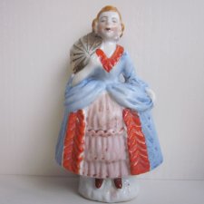 Starej daty figurka porcelanowa niewielka urocza dama
