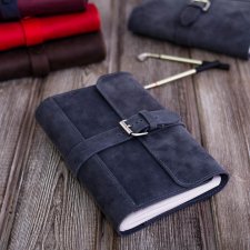 Ręcznie robiony skórzany notes, okładka na zeszyt format A5  skóra naturalna bydlęca.