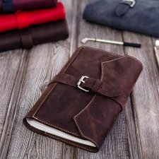 Ręcznie robiony skórzany notes, okładka na zeszyt format A5  skóra naturalna bydlęca.