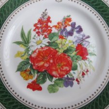 Exlusively - ROYAL CROWN DERBY  1985- ROYAL BIRTHDAY BOUQUET  - OKOLICZNOŚCIOWY -KOLEKCJONERSKI - UŻYTKOWY  TALERZ PORCELANOWY 22,5 CM