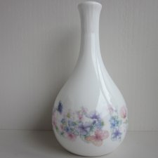 Wedgwood Angela seria kolekcjonerska  I użytkowa - przepiękne kwiatowo -motyle zdobienie