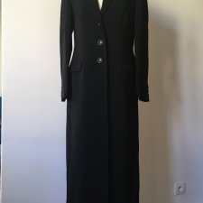 Klasyczny długi płaszcz TAIFUN