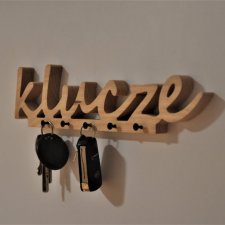 Drewniany wieszak na klucze, napis