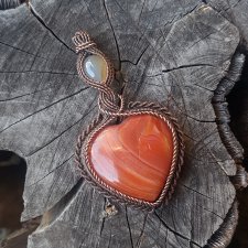 Moje serce, wisior wire wrapping z sercem z karneolu, prezent na Dzień Matki