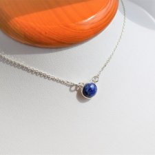 Celebrytka wisiorek srebrny 925 z naturalnym kamieniem Lapis Lazuli, łańcuszek z zawieszką , ręcznie robiony, delikatny minimalistyczny .