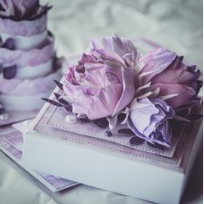 Ślubny Exploding Box w odcieniach fioletu