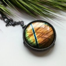 Full moon - dwustronny, srebrny wisior wire-wrapping z labradorytem