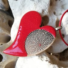 Czerwony naszyjnik SERCE Z MANDALĄ - unikatowy wisior ceramiczny ø6 cm - czerwone serce ceramiczne na rzemieniu - biżuteria autorska GAIA