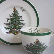 Spode christmas tree s 3324 zestaw -komplet dużej filiżanki ze spodkiem -kultowa seria świąteczna