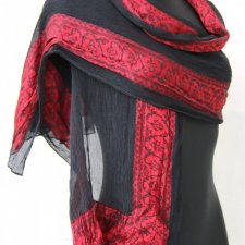 Szal  czarno-czerwony  40 cmx170 cm