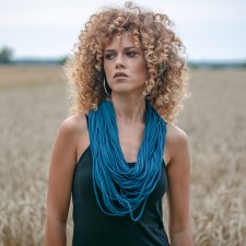 Naszyjnik dzianinowy