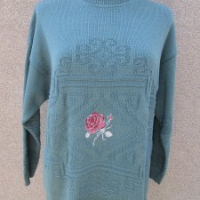 Sweter z różą - 44/46