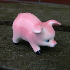 RÓŻOWA ŚWINKA * PORCELANOWA FIGURKA