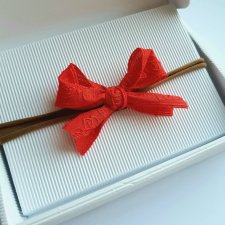 La miu opaska bezuciskowa kokardka ażurowa czerwona spinka