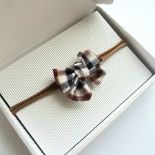 La miu opaska bezuciskowa na głowę kokarda wiązana krata spinka