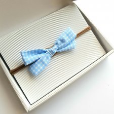 La miu opaska bezuciskowa kokardka wiązana niebieska krata spinka