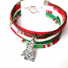 Nowoczesne Święta - bransoletka z owijanych elementów, rzemieni i sznurka, koraliki szklane, zawieszka - choinka świąteczna