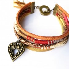 Zapach Pierników - pleciona bransoletka z piernikowym sercem, rzemienie i chwost; ciepłe brązy
