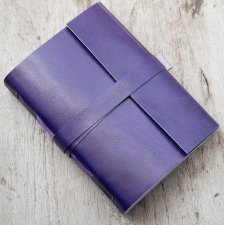 Skórzany notes fioletowy