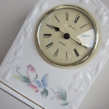 Rarytas -  Aynsley Little  Sweet heart -szlachetnie porcelanowy zegar-MANTEL CLOCK  - seria kolekcjonerska użytkowa, dekoracyjna