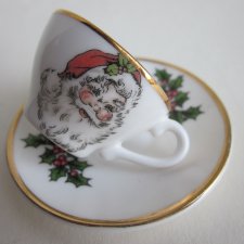 Miniatura filiżanka ze spodkiem porcelanowa dekoracyjna i użytkowa dla krasnoludka :)