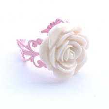 Pierścionek vintage kwiat róż krem ażur filigran