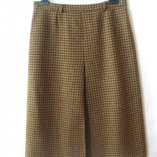 WEŁNIANA SPÓDNICA*