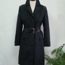 czarny płaszcz
