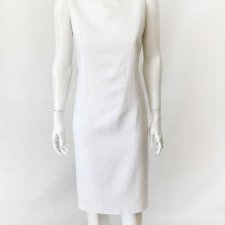 Klasyczna biała sukienka DR514