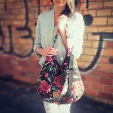 Hobo welurowe Piwonie na czarnym