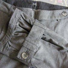 Spodnie 3/4 o ciekawym kroju retro rozm. 40