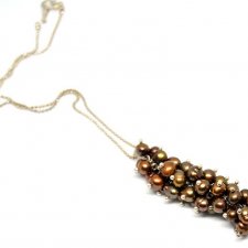 Naszyjnik wisior brązowe złote perły elegancki