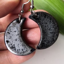 Ceramiczne kolczyki księżyce srebrno-granatowe