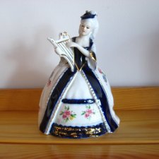 Figurka Porcelanowa Porcelana Dama z Harfą