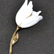 Broszka elegancka biel i złoto tulipan secesja art
