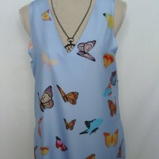 SUKIENKA Z MOTYLAMI*