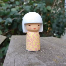 KOKESHI LALECZKA SZCZĘŚCIA * PORCELANOWA CERAMICZNA FIGURKA