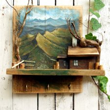 Drewniany wieszak z malowanym pejzażem - Bieszczady