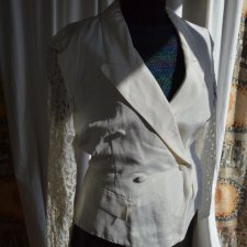 ciekawy żakiet vintage