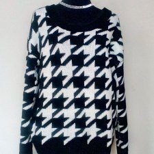 CLOCKHAUSE  - SWETER