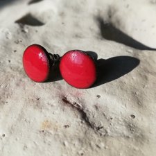 Minimalistyczne kolczyki na sztyftach - czerwone wkrętki okrągłe kolczyki - autorska biżuteria na prezent świąteczny dla kobiety