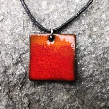 Naszyjnik ceramiczny ognisty kwadrat pomarańczowo czerwony