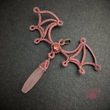 Wisior Pink Bat Wings